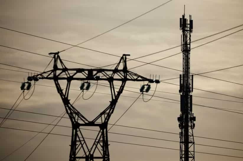 Telecom services industry revenue to see 7-9% growth in FY24, capex to touch Rs 70,000 crore: ICRA