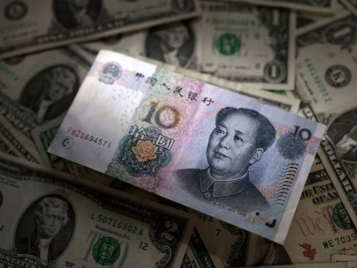 China's state banks seen selling dollars for yuan in London and New York hours