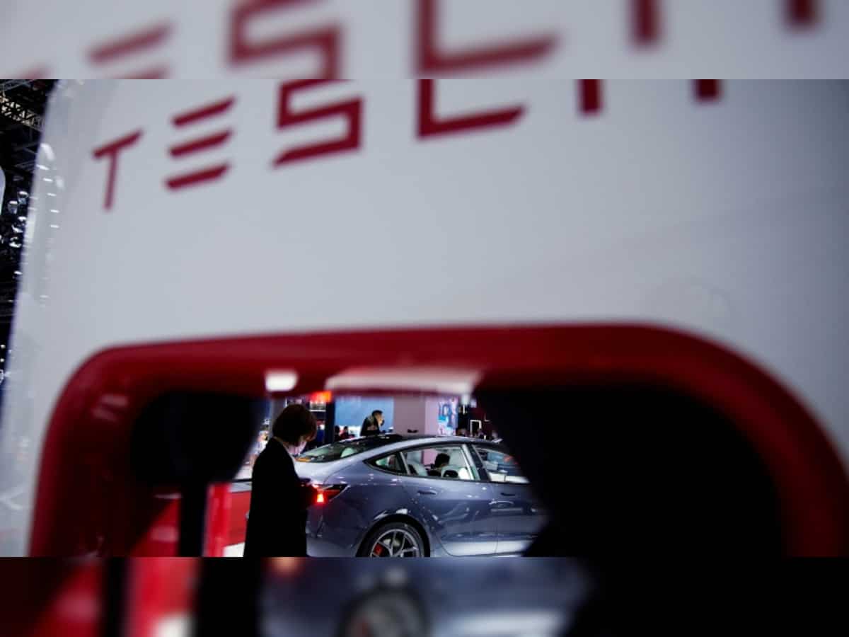   Tesla engineers reportedly admit no autopilot fix after fatal crash