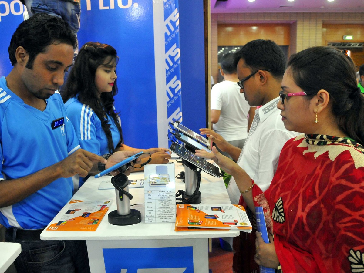 TRAI takes stock of call drops, network issues post 5G rollout; proposes one QoS regulation for voice and data services