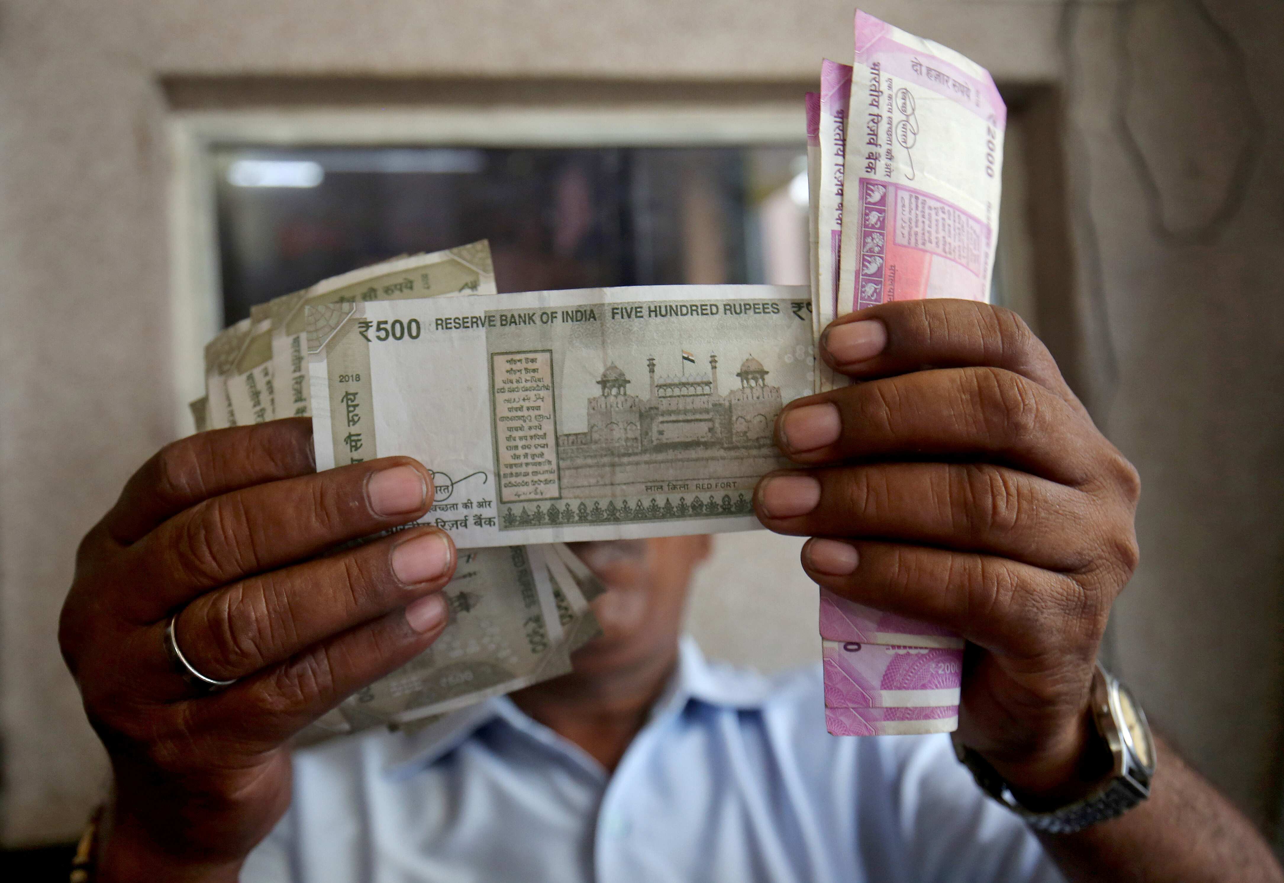 India's Foreign Exchange Reserves Rise By USD 708 Million, At USD 602. ...