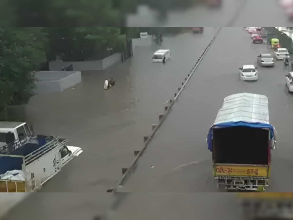 Weather Update: Heavy rainfall in Gurugram, several areas waterlogged