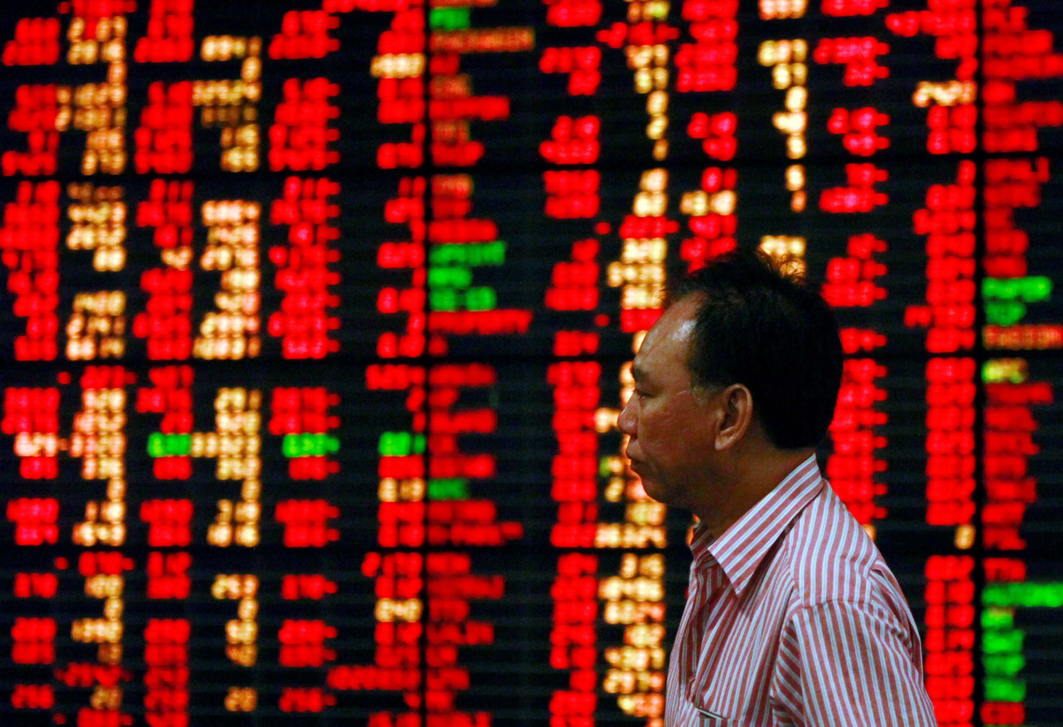 Asian stocks struggle to move up amid rising Treasury yields, China's growth concerns