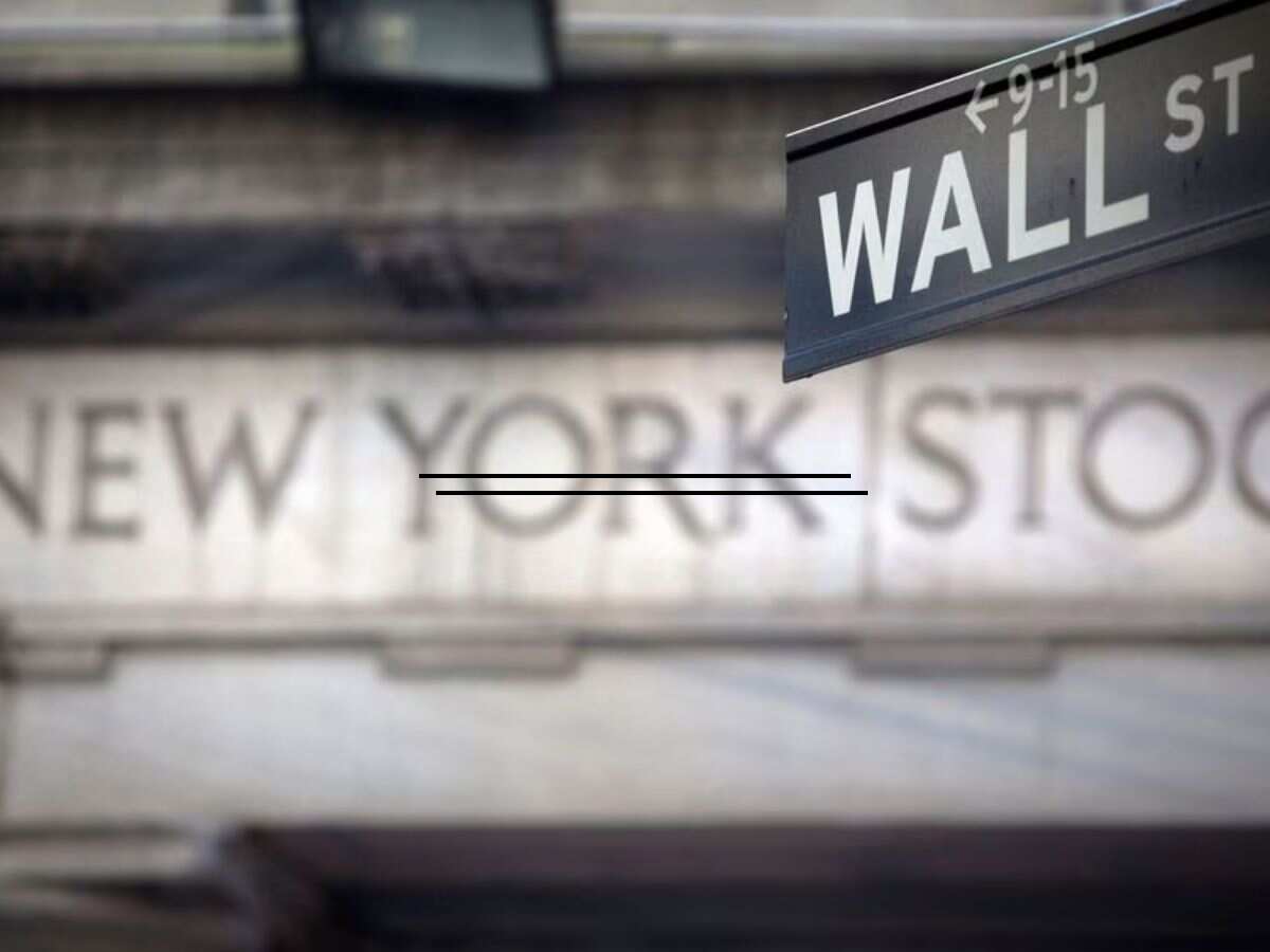 Dow, S&P 500 end down as US interest-rate worries mount, bank shares slip