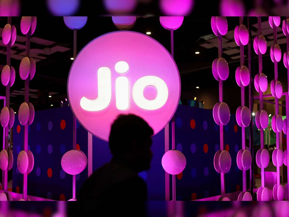 Analysis: From Jio Financial to Zerodha, Indian asset managers go "passive"