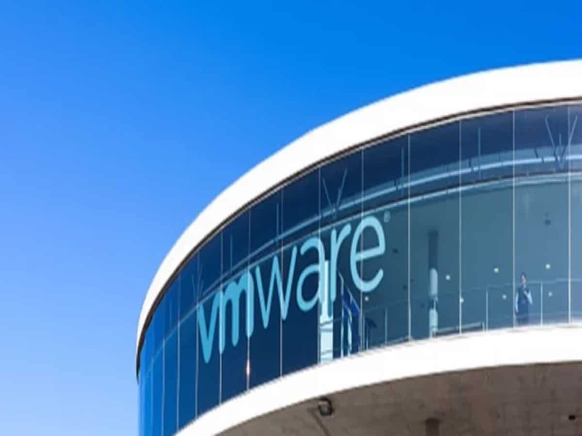 VMware announces AI integrations to Anywhere Workspace platform