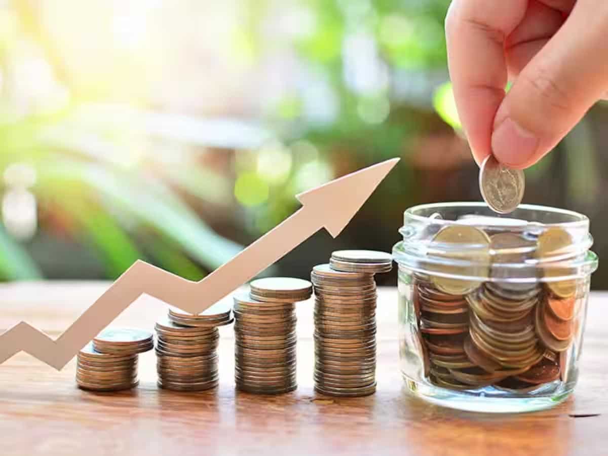 NPS vs Fixed Deposit: Which is a better option for investment in your 30s?