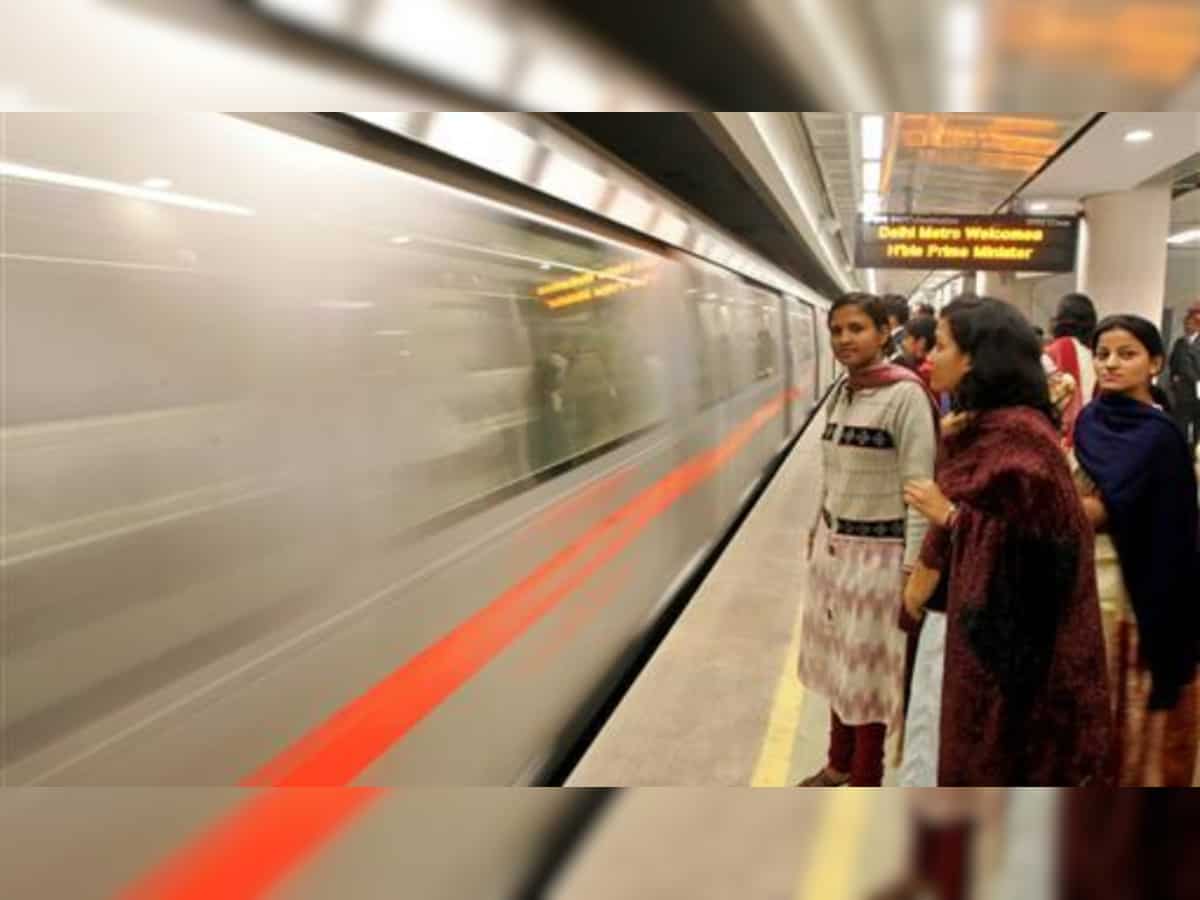  Automatic platform screen doors to be introduced in Kolkata metro stations to prevent suicide attempts