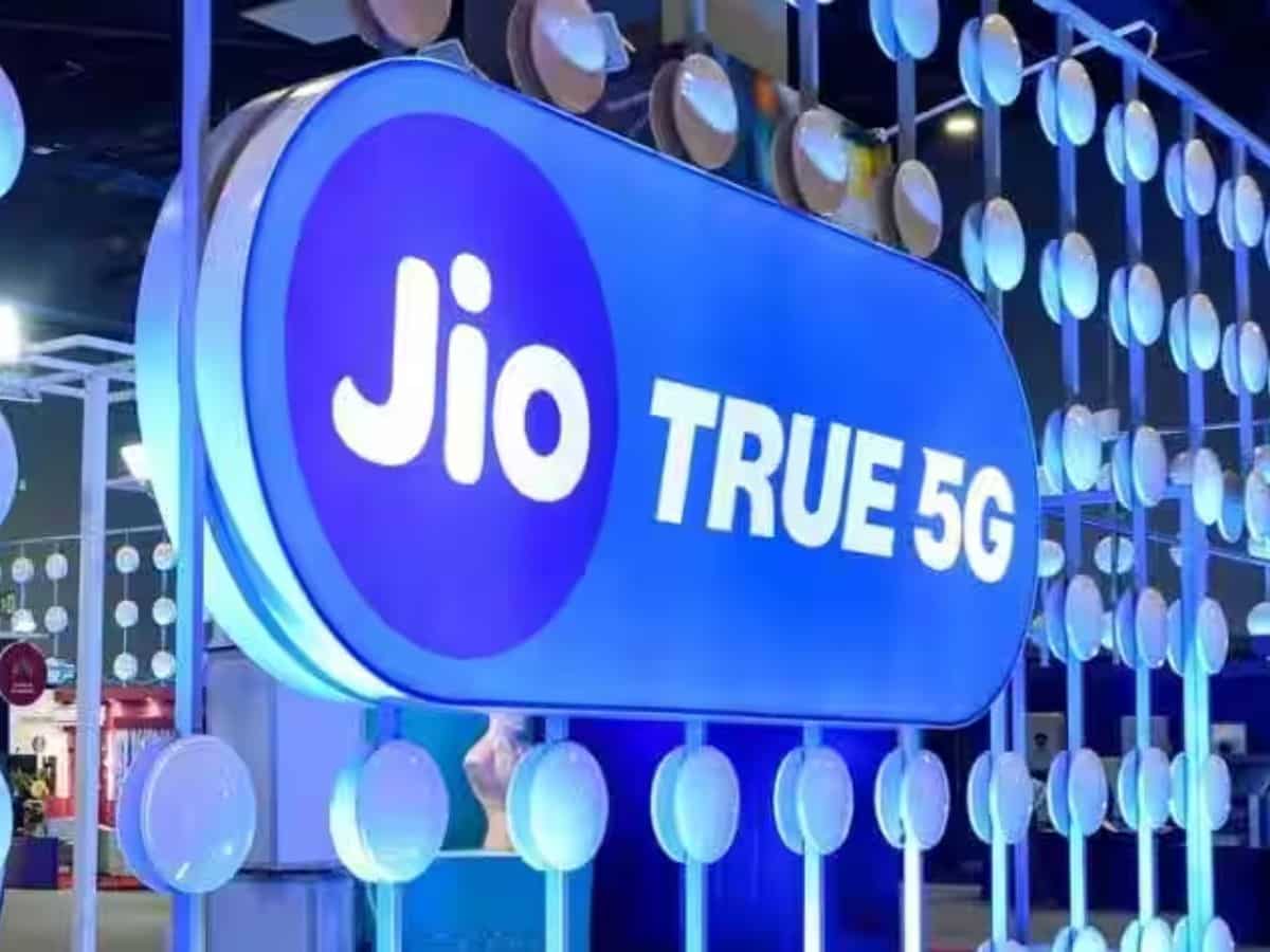 Reliance AGM 2023: Jio 5G to cover entire country by December; JioAirFiber to be launched on Ganesh Chaturthi, says Mukesh Ambani