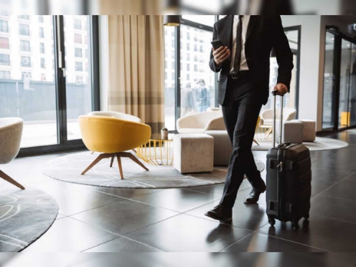 How to prepare for a business trip? Five best tips