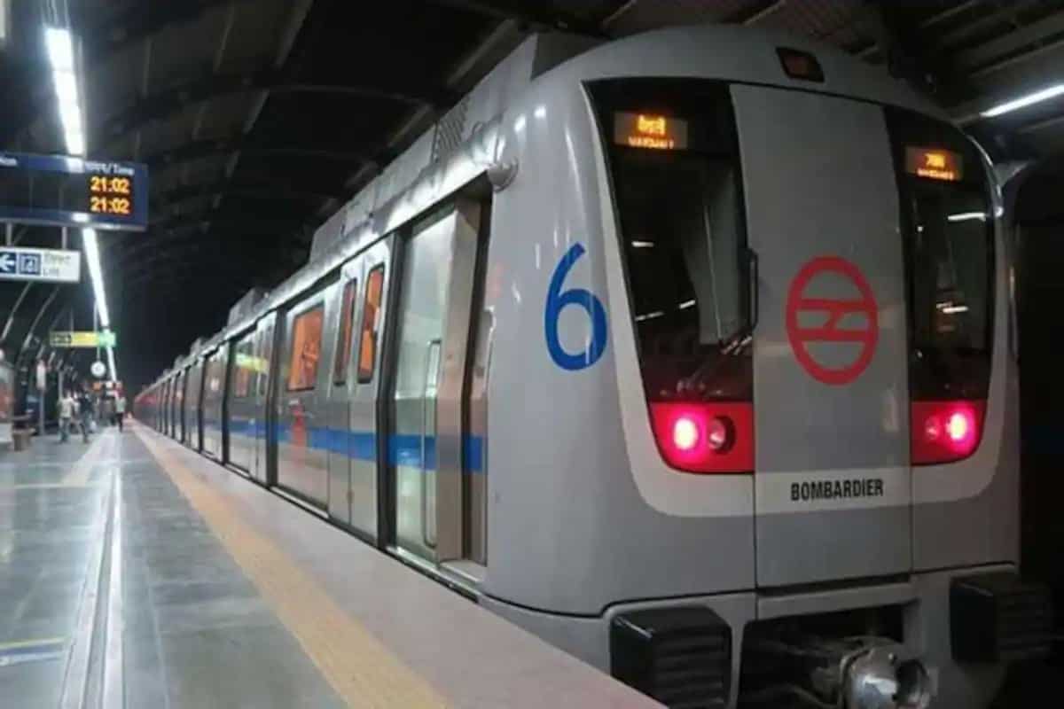 Delhi Metro sets new record with unprecedented 71 lakh passengers in a single day