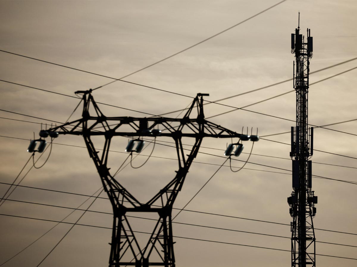 Jio Satellite seeks flexible use of spectrum for satellite, mobile services
