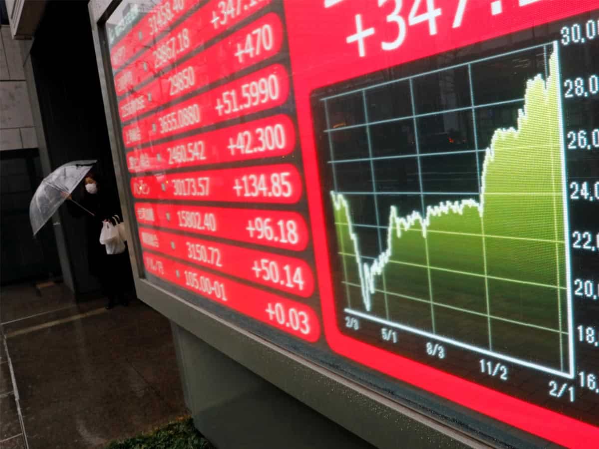 Asian markets news: Stocks slide on US rate worries, dollar ascendant