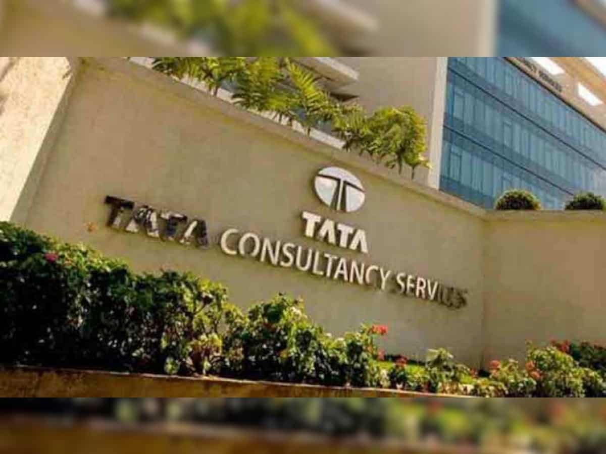 TCS ends higher after company inks $1 billion deal with JLR; here is what JP Morgan says