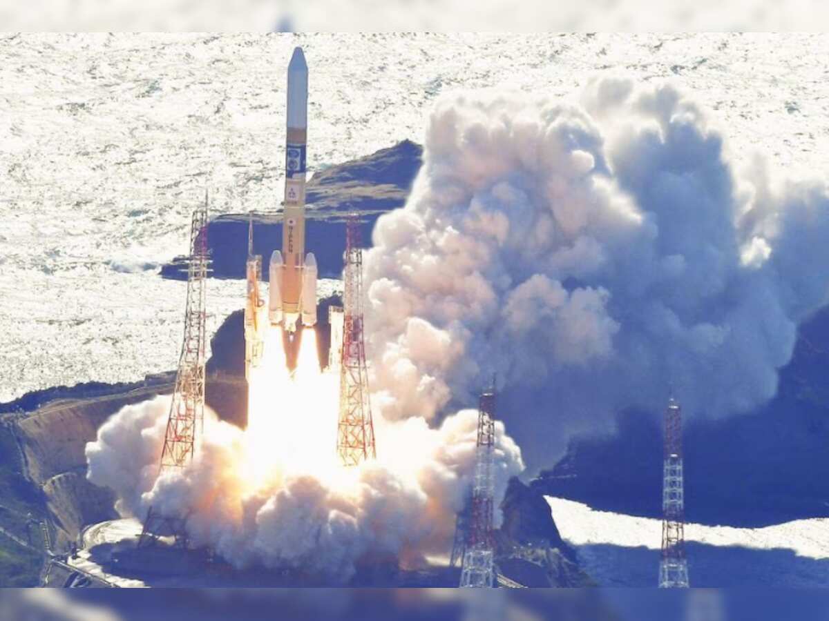 Japan launches moon sniper lunar lander SLIM into space