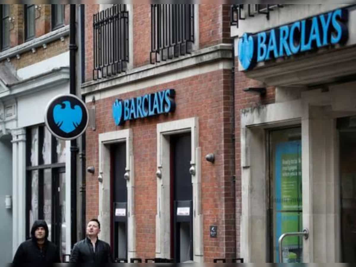  British banking giant Barclays may slash hundreds of jobs: Report