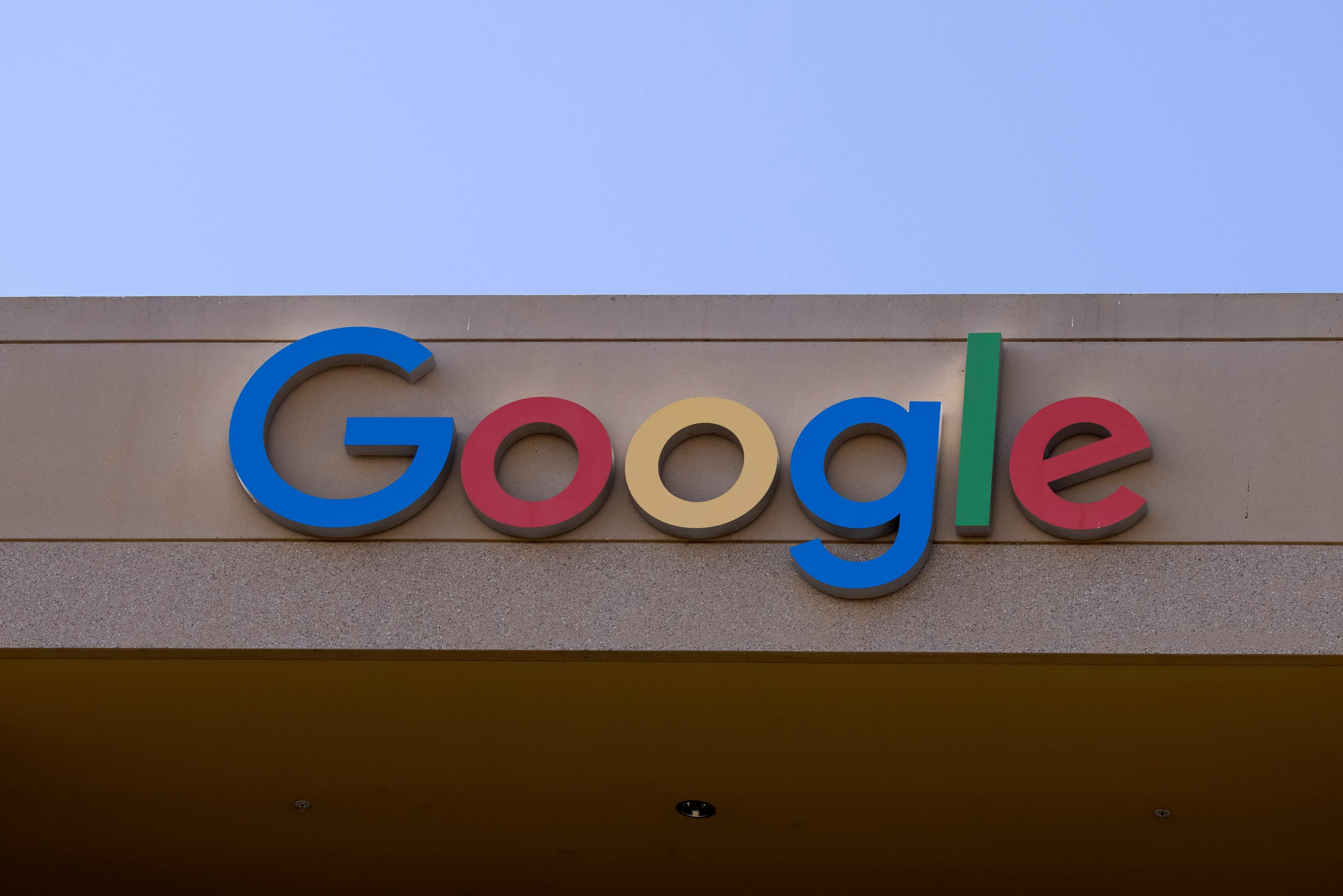 Google Lays Off Hundreds Of Employees In Global Recruiting Team: Report ...