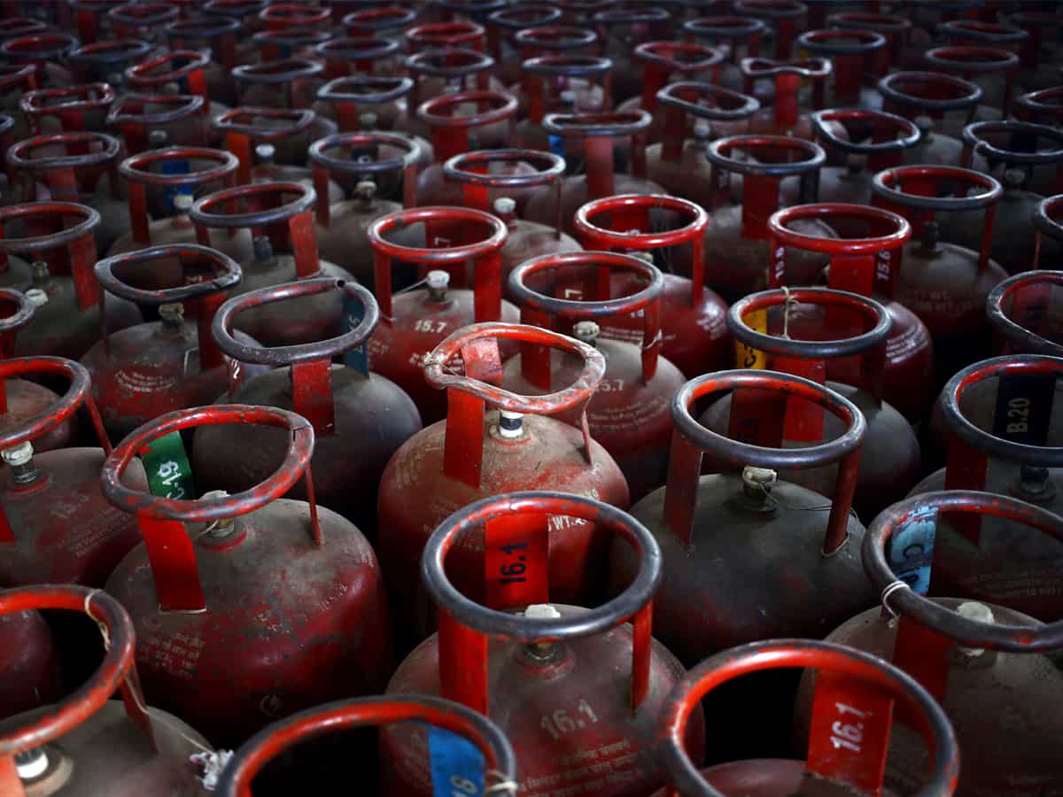 Madhya Pradesh government to provide LPG cylinder at Rs 450 under Ujjwala and Ladli Behna schemes