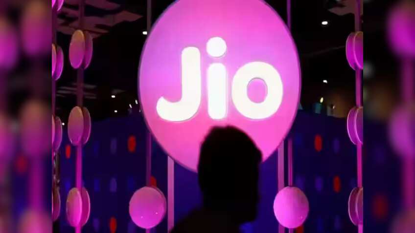 Jio AirFiber goes live in 8 cities - Check plans and other details 