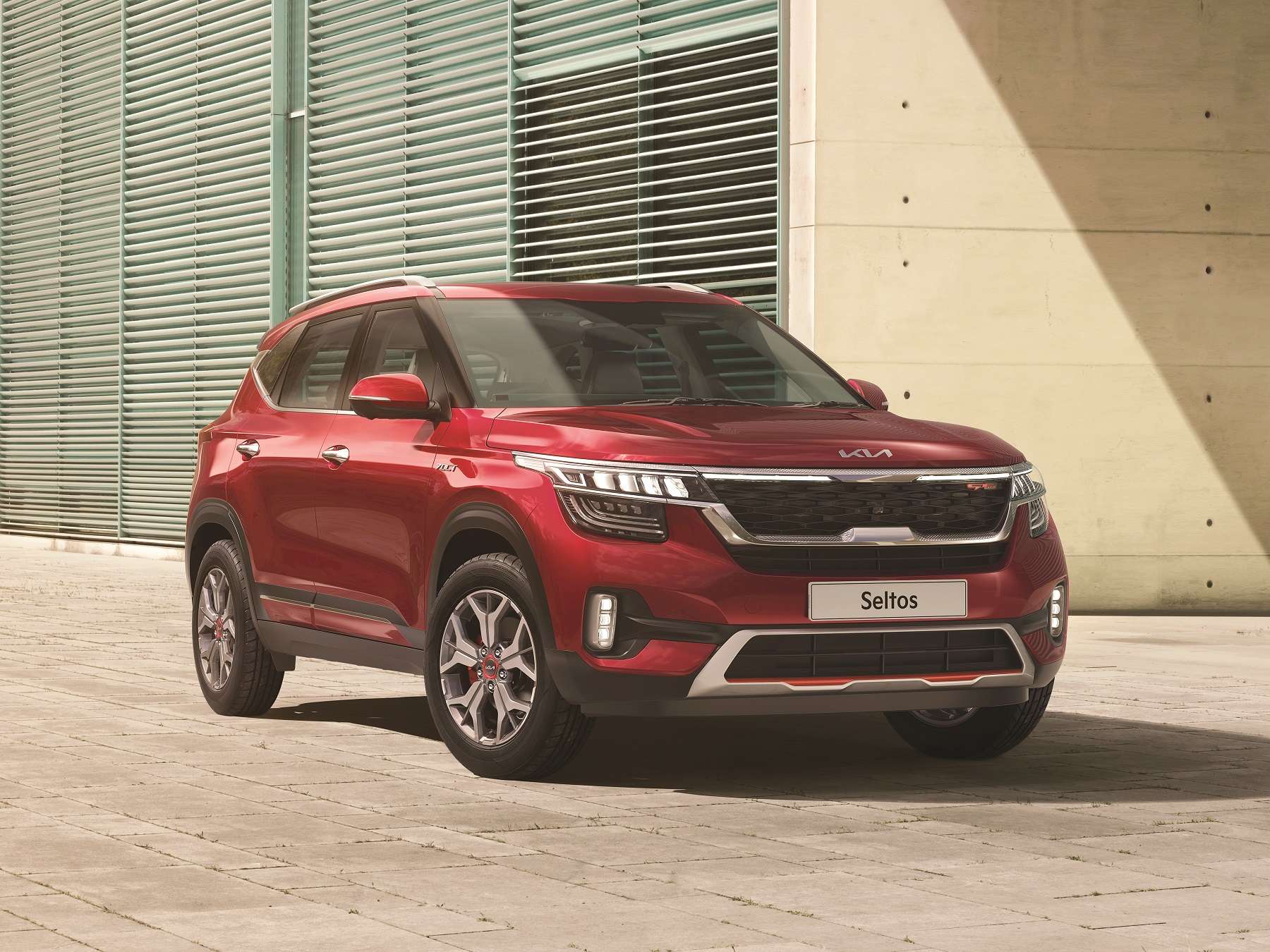 Kia India to hike Seltos, Carens prices by up to 2% from October