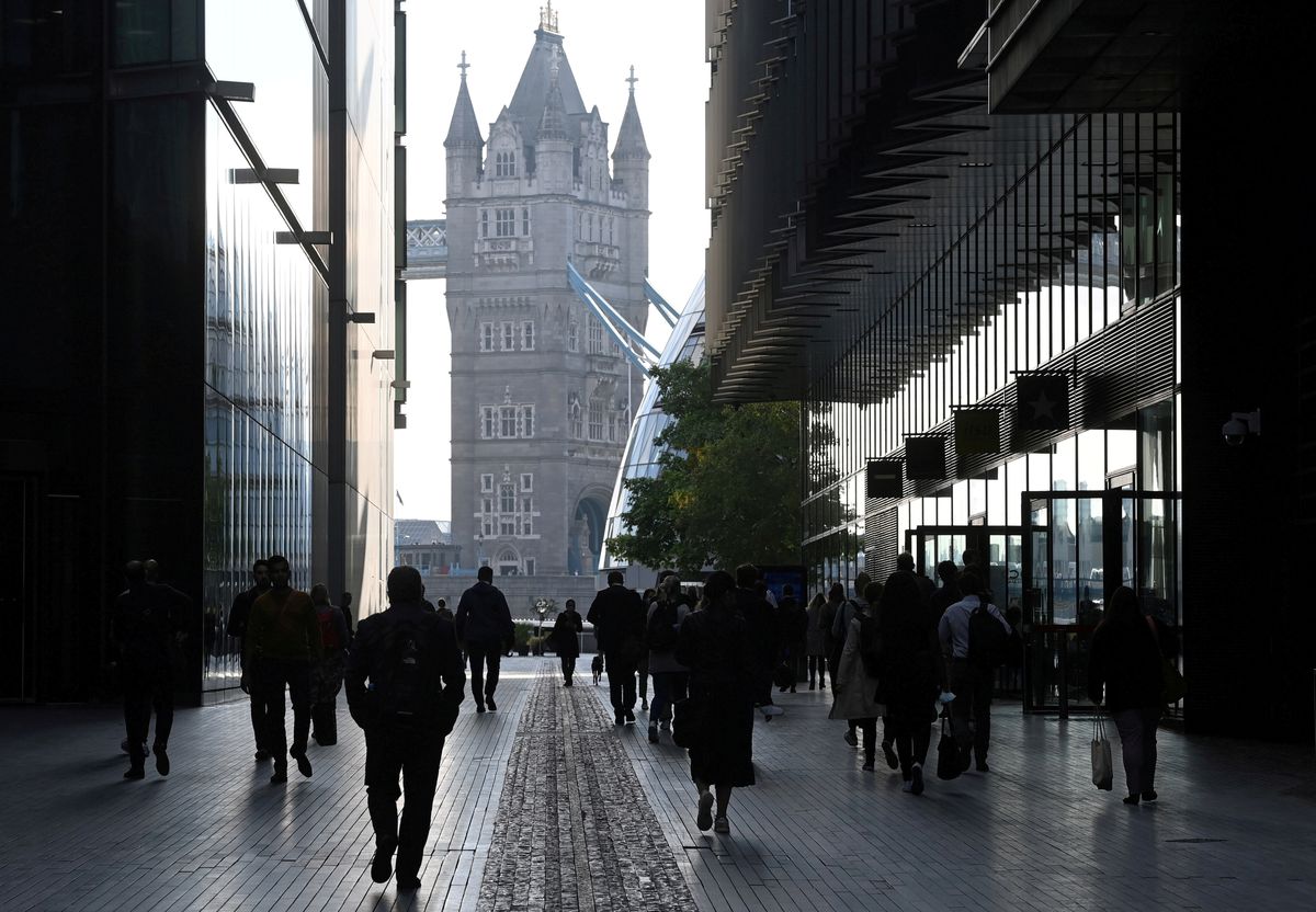 UK recession risk deepens but consumers stay unfazed