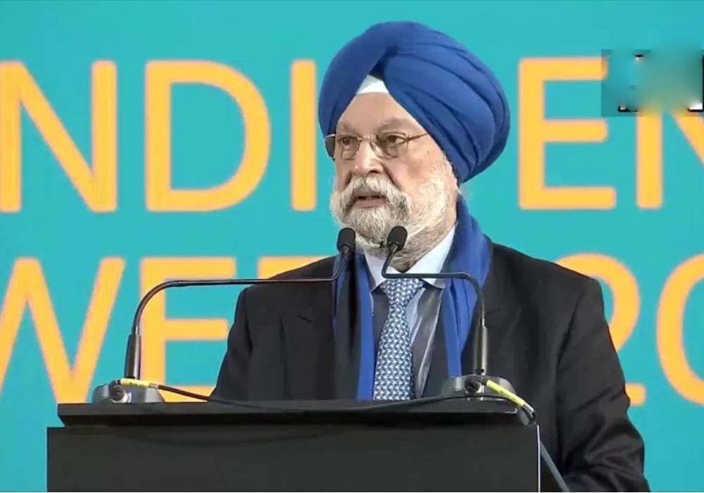 Union Minister Hardeep S Puri to flag off India's first green hydrogen fuel cell bus