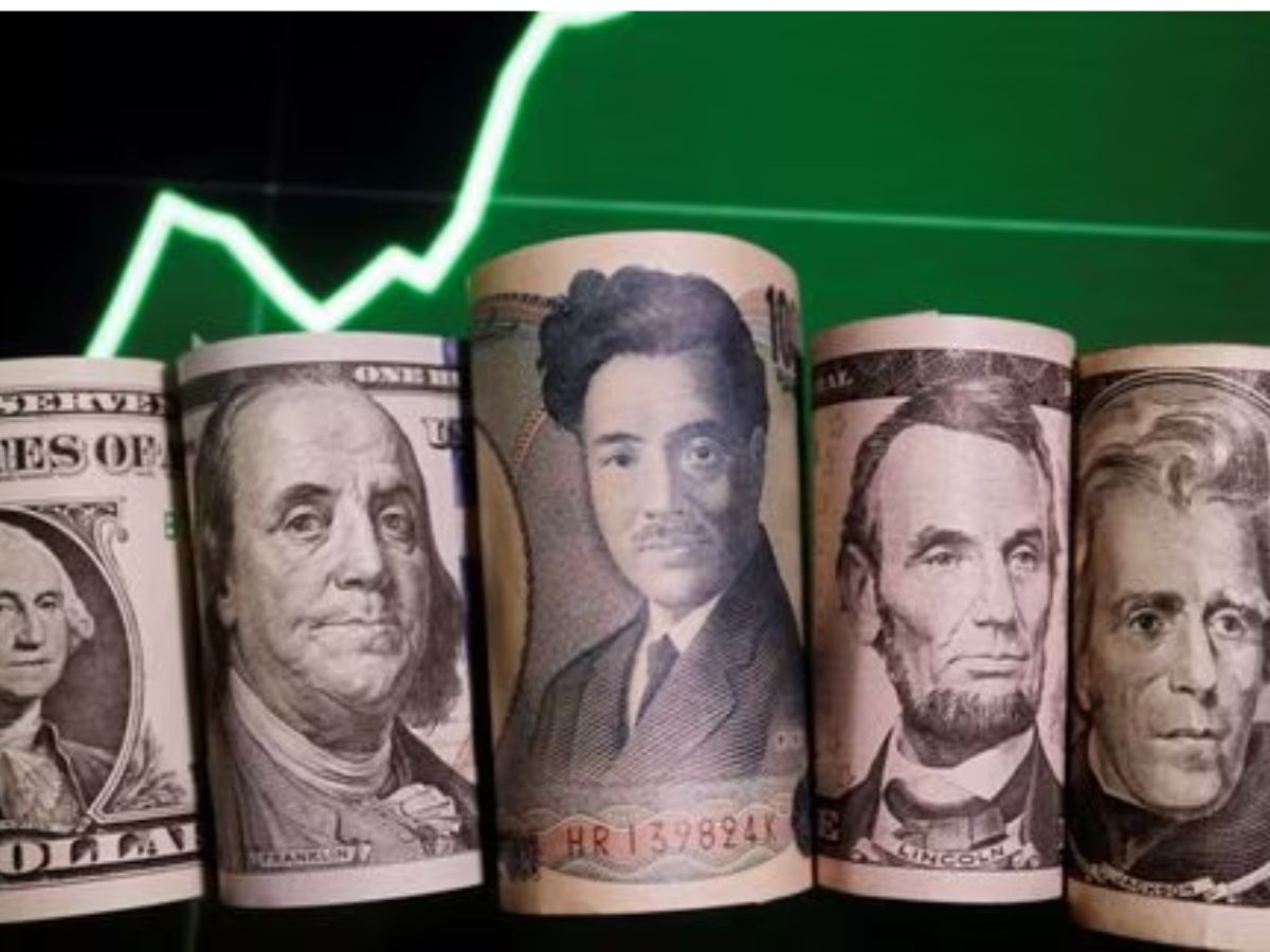 Dollar rides Treasury yields higher, yen battered