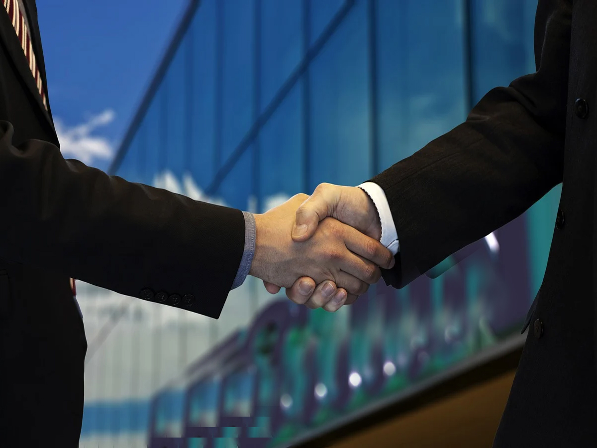 Share India Securities considers acquisition of Silverleaf Capital Services