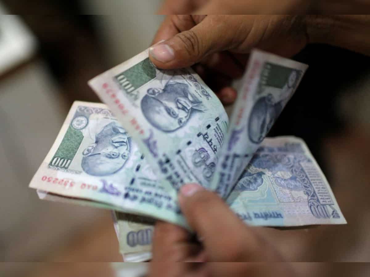FIIs sold Rs 21,640 crore in cash market in September