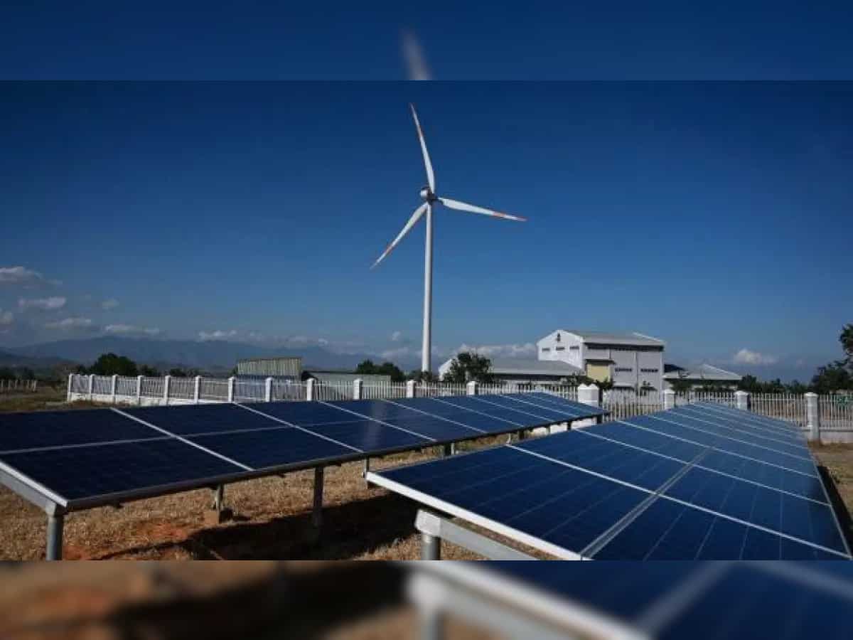 Sterling and Wilson Renewable Energy wins order worth Rs 1,535 crore; stock jumps 5%