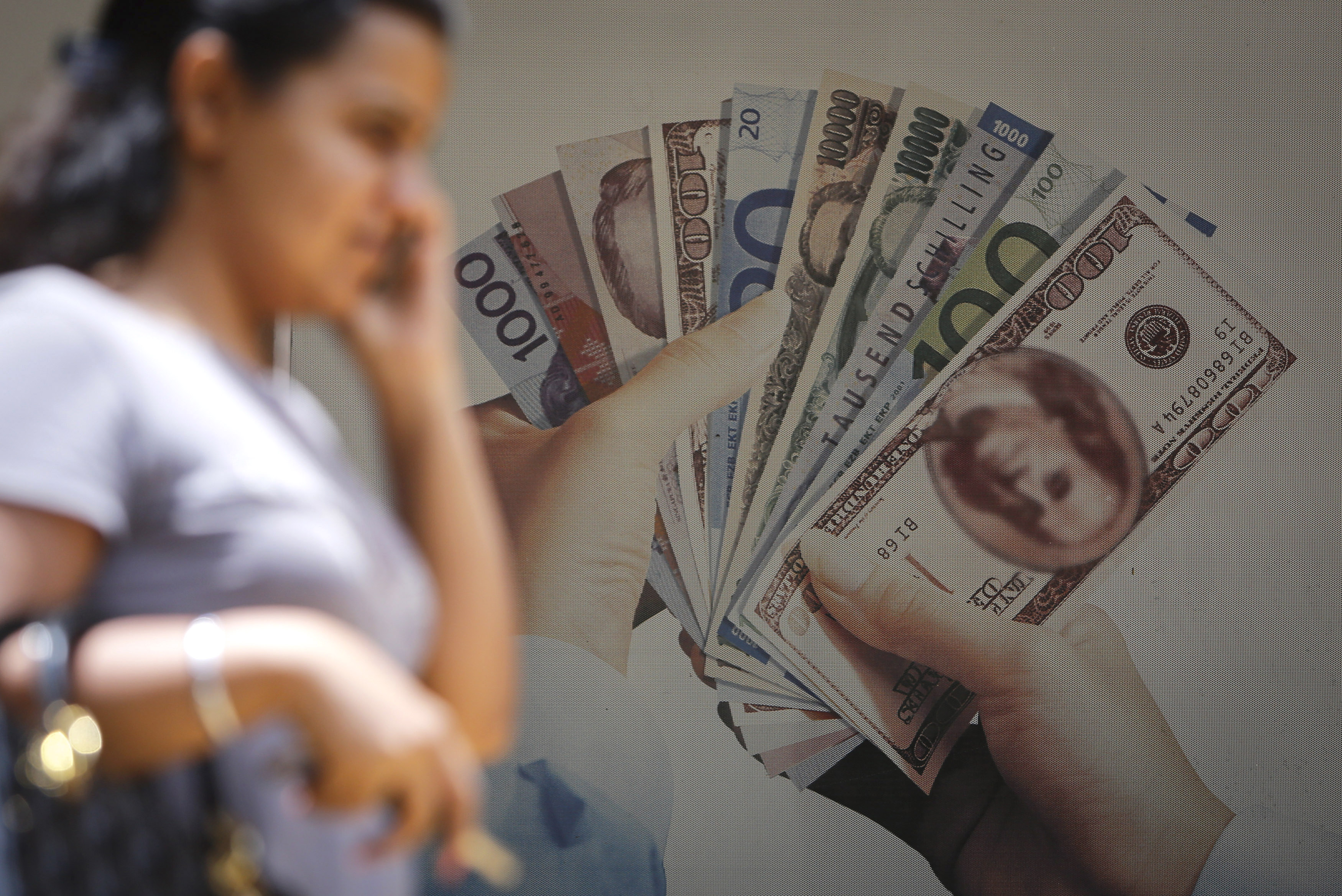 India's forex reserves falls for 3rd week in a row