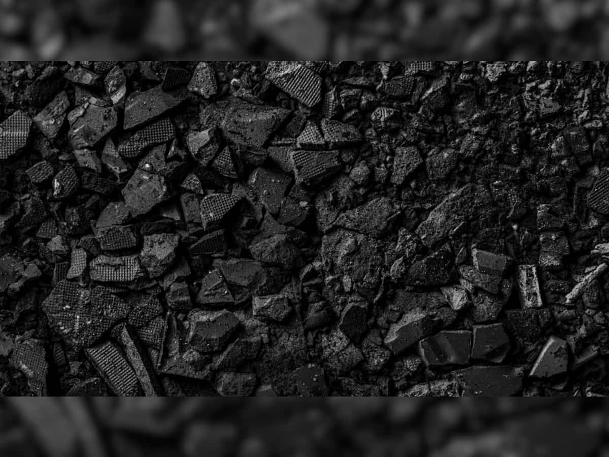 Coal Ministry signs agreements with successful bidders of six coal Mines for commercial mining
