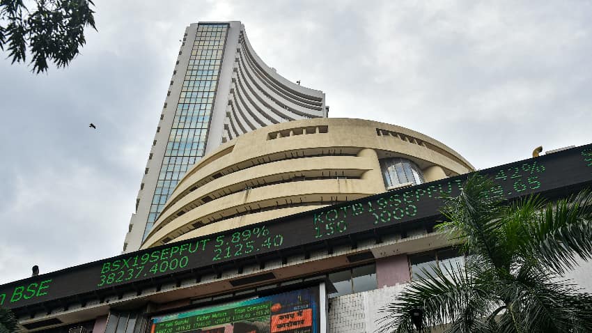 sensex today: ETMarket Watch: Sensex, Nifty rise 1% on back of encouraging  GDP data | The Economic Times Podcast