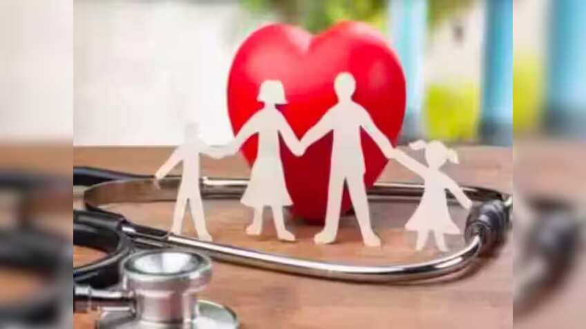 5 Things to keep in mind when purchasing health insurance for your parents