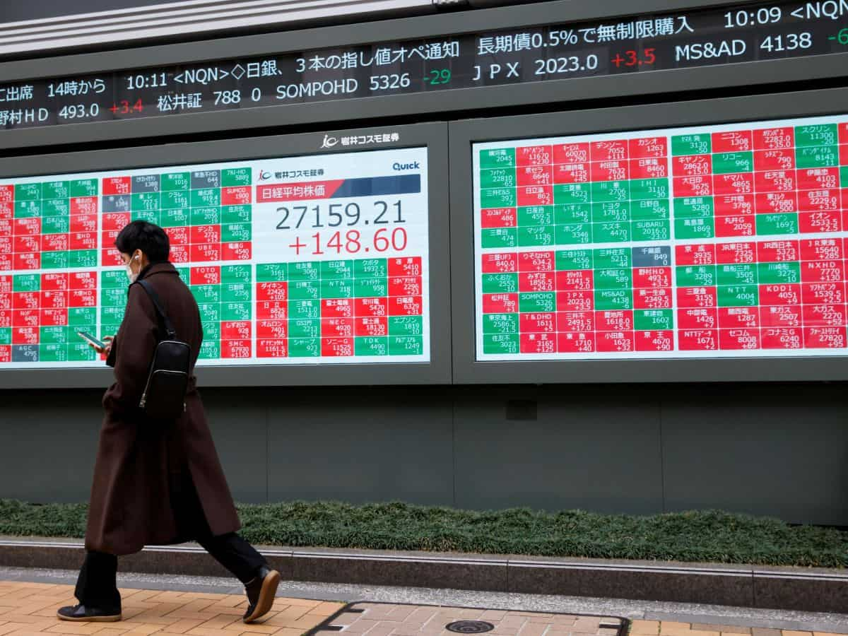 Asian markets news | Shares come off 11-month lows amid plunge in oil prices, softer US labour data