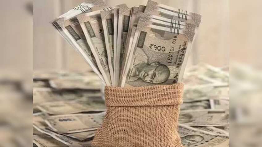 Don't want to fall into a loan trap? Here’s how to verify lender before borrowing