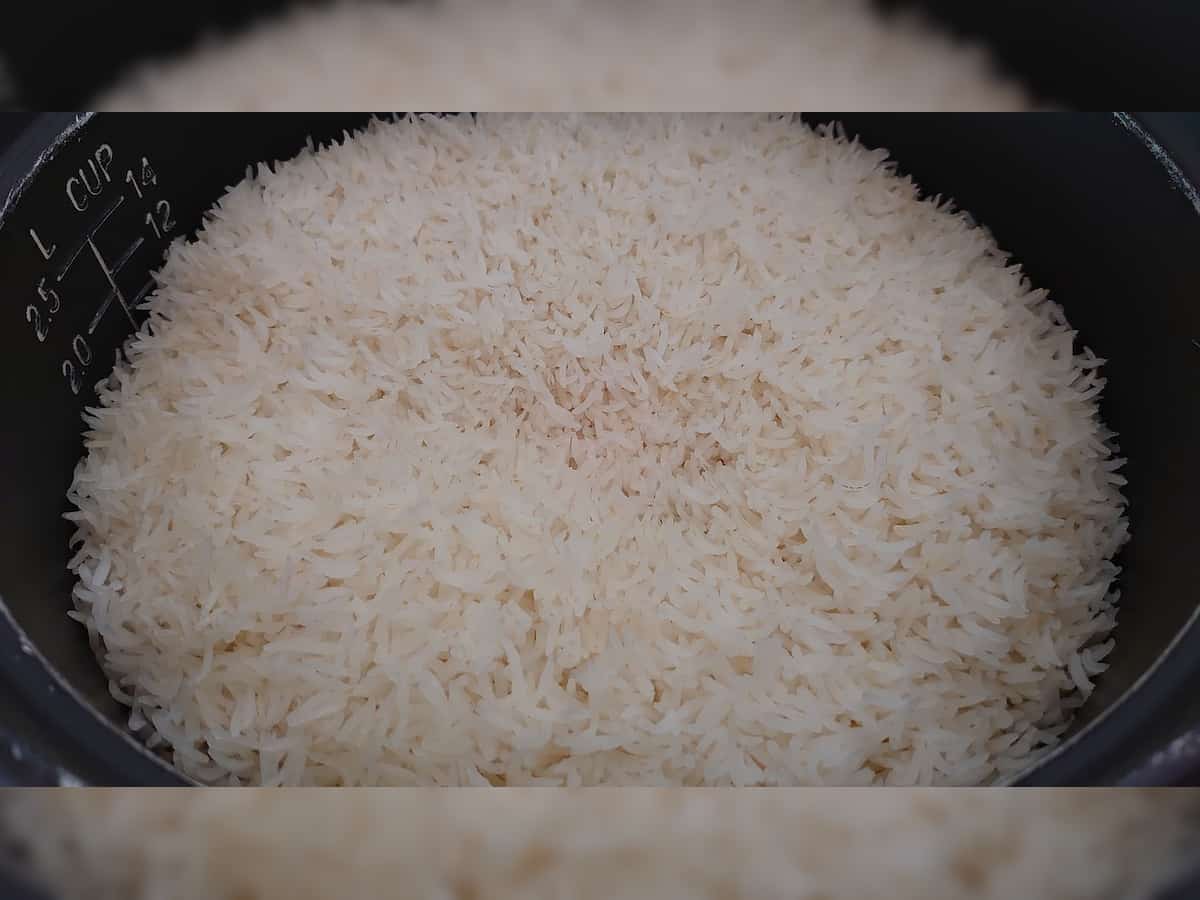 Government considers lowering minimum export price on basmati rice to $850 per tonne 