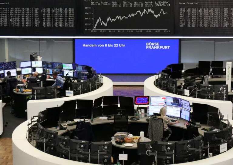 Shares climb to 3-week high as rates debate hots up