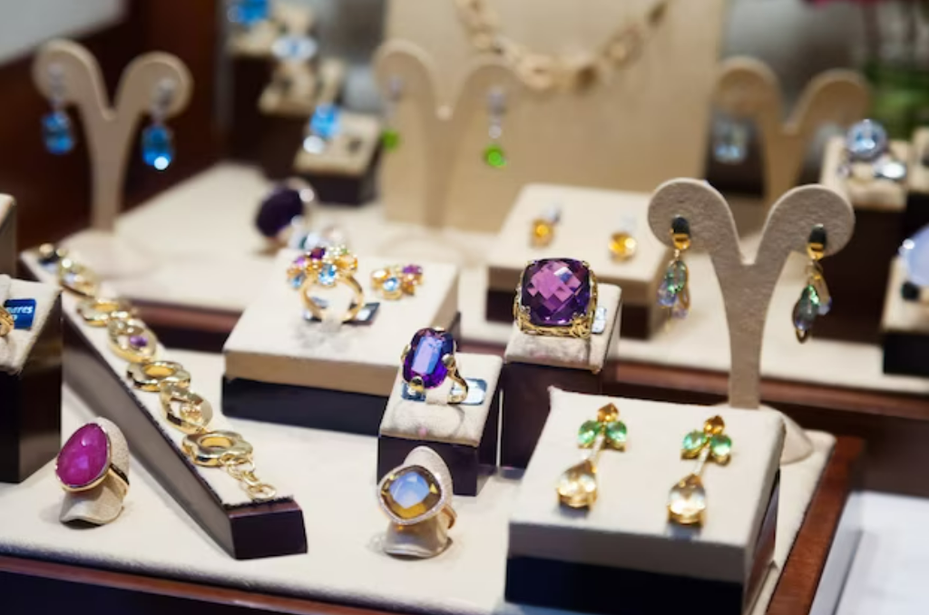 Gem and jewellery online