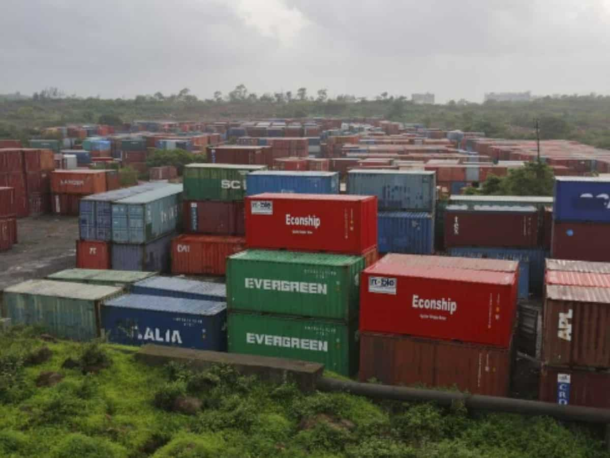 India's exports decline 2.6% to USD 34.47 billion in September 