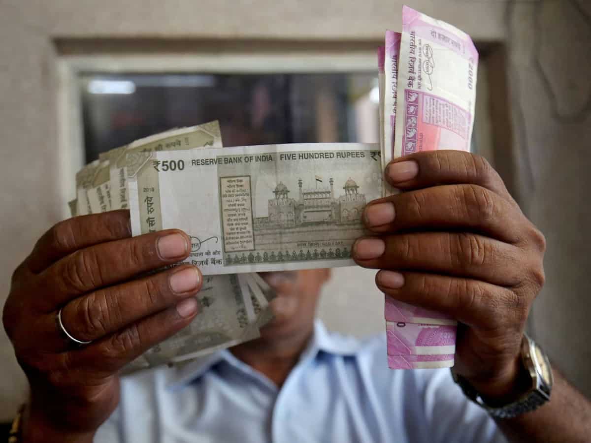 Rupee vs Dollar: Rupee settles 2 paise lower at 83.26 against US dollar