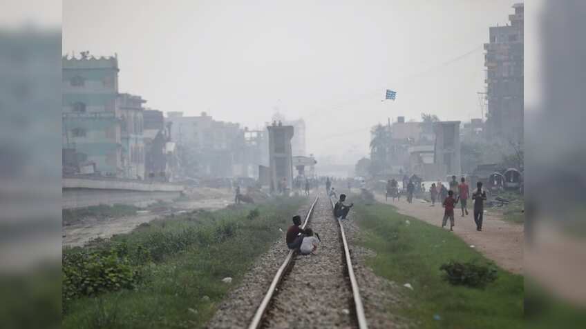 Delhi air quality plunges into 'poor' category with AQI of 245