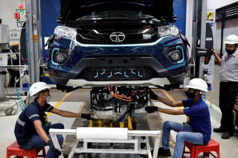 Tata Motors Shares Zoom To Fresh Peak; What Is Driving The Tata Group ...