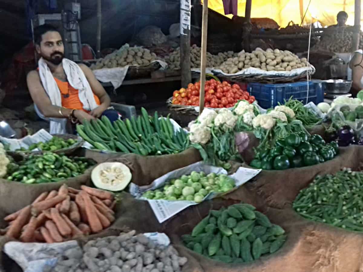 Experts see Wholesale Price Index inflation rising in second half this fiscal