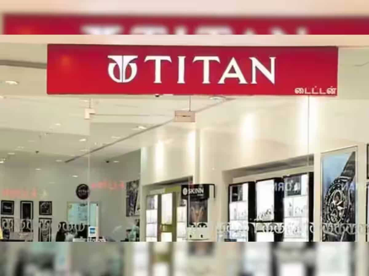 Titan showroom store in malleswaram