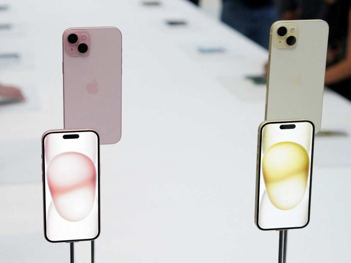 Apple's iOS 17.1 update fixes 'burn-in' on new iPhone screens