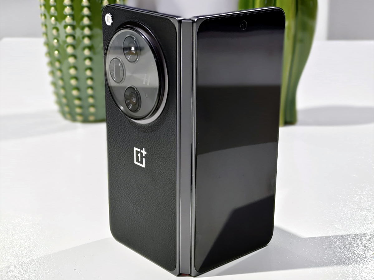 One Plus Rear Screen OnePlus Open launched at Rs 1,39,999 - Check features, camera specs and ...