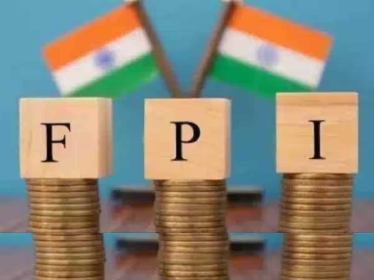 FPI selling in the cash market in October at Rs 16,176 crore 