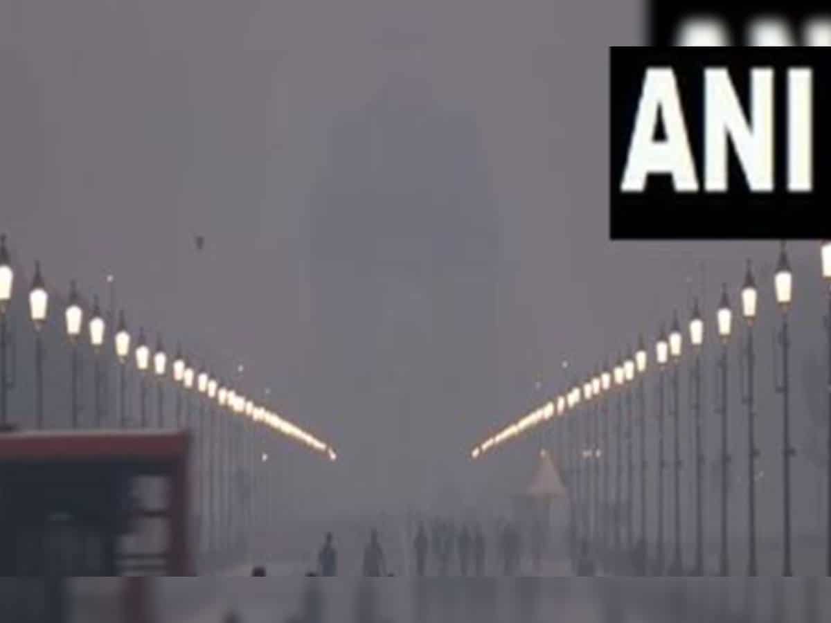 Delhi's air quality continues to remain in 'poor' category with AQI of 266