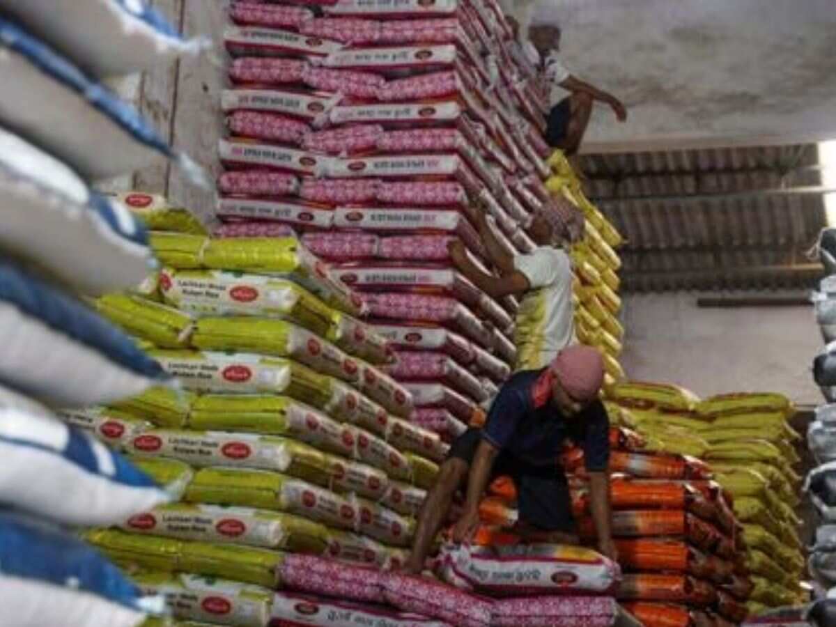 India likely to cut floor price for basmati rice exports, sources say